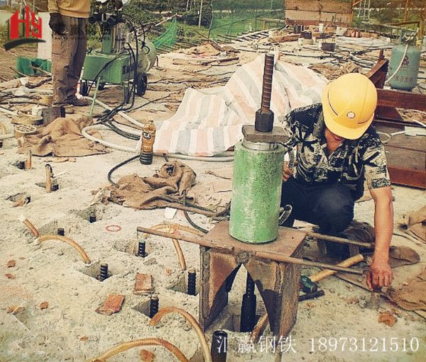 精轧螺纹钢筋张拉